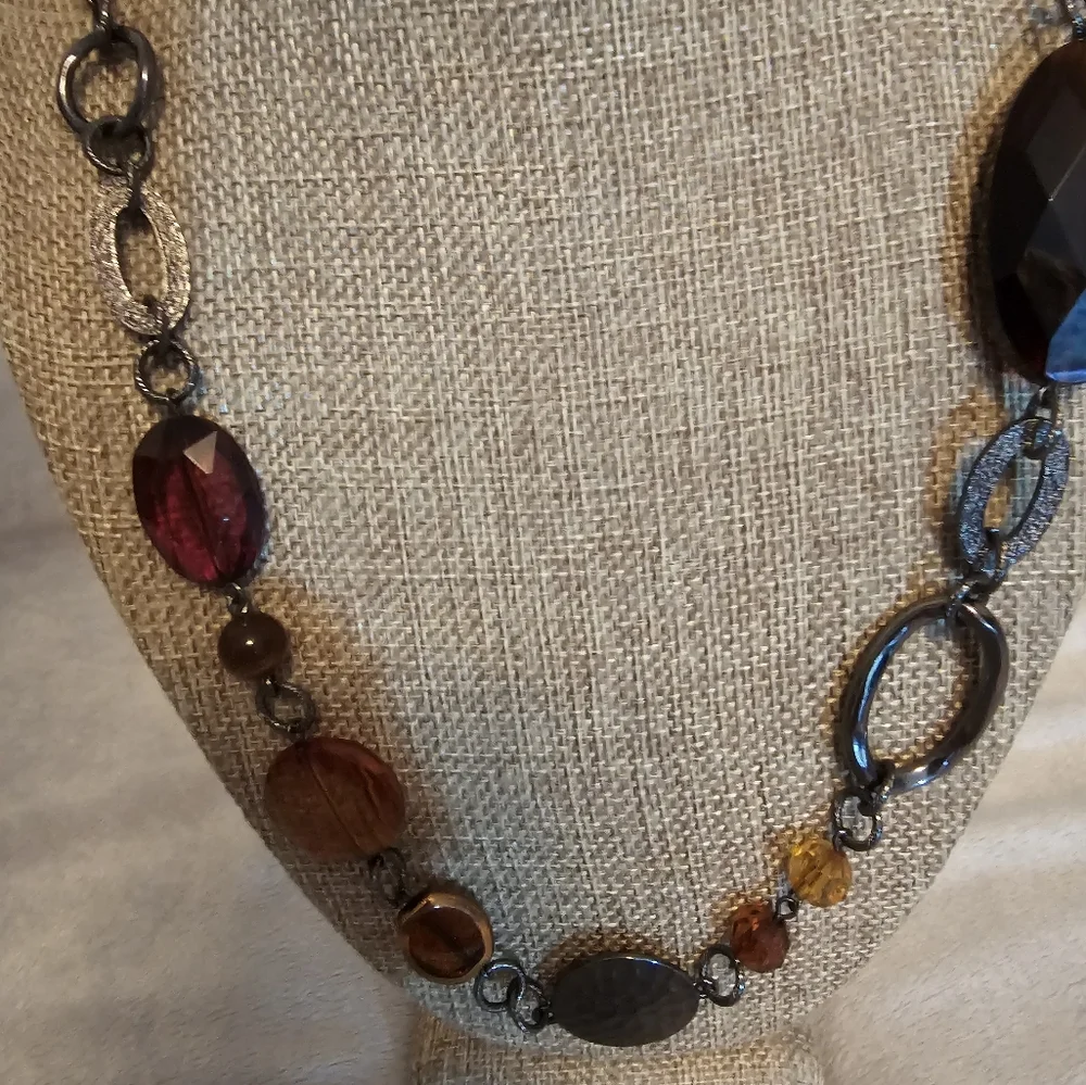 3 Lia Sophia Necklaces - Picture 7 of 7